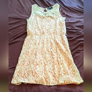 Women's White Flower Dress Sienastudio